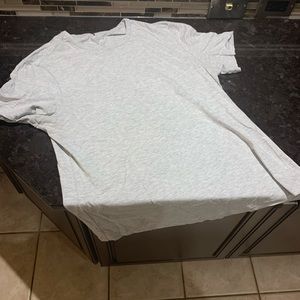 Mens Lululemon 5 year basic shirt. White, gray colour.